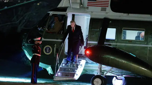 epa11857380 US President Donald Trump arrives on the South Lawn of the White House, Washington, DC, USA, 27 January 2025. President Trump arrived back to Washington DC after delivering a speech at the 2025 House Republican Members Conference Dinner in in Miami, Florida. EPA/WILL OLIVER / POOL