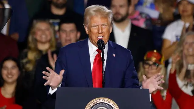 epa11853165 US President Donald J. Trump speaks at an event at the Circa Resort and Casino in Las Vegas, Nevada, USA, 25 January 2025. EPA/BIZUAYEHU TESFAYE