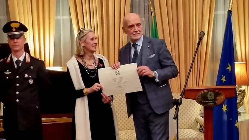 All'ambasciata italiana a Londra la cerimonia di conferimento della Stella al merito a Ornella Tarantola - Foto tratta da Fb