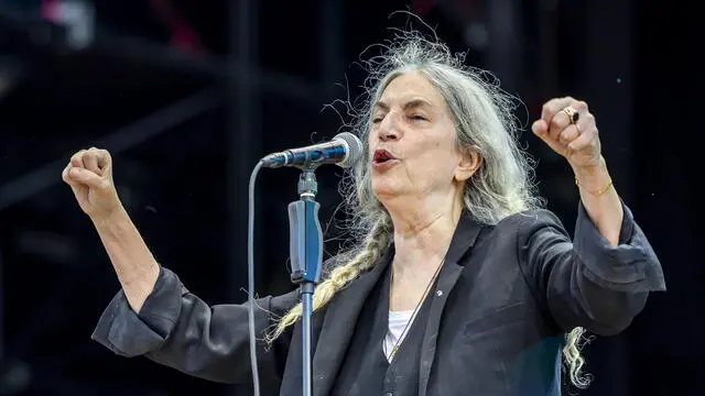 epa11492864 US singer Patti Smith performs at the 46th Paleo Festival in Nyon, Switzerland, 23 July 2024. The Paleo is an open-air music festival running from 23 to 28 July. More than 250,000 visitors are expected during the festival. EPA/SALVATORE DI NOLFI EDITORIAL USE ONLY