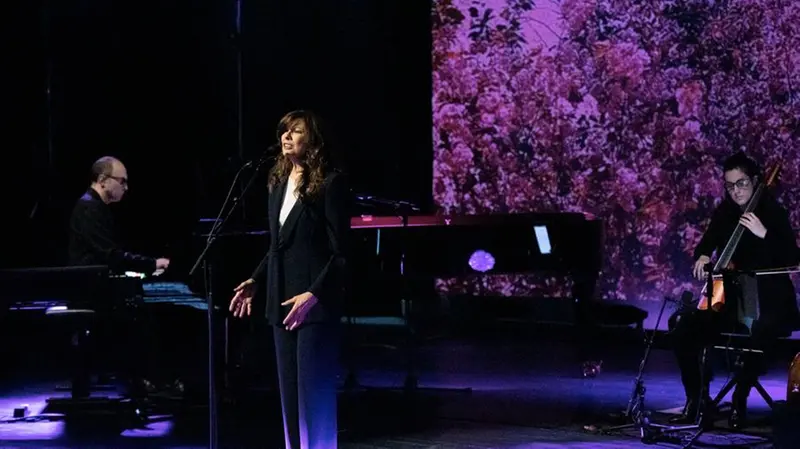 Il concerto di Alice al Teatro Borsoni