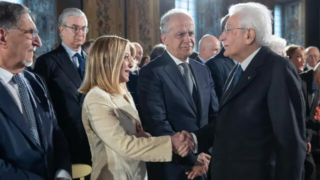 Il Presidente Sergio Mattarella con Giorgia Meloni, Presidente del Consiglio dei Ministri, in occasione della celebrazione del “Giorno della Memoria” (foto di Francesco Ammendola - Ufficio per la Stampa e la Comunicazione della Presidenza della Repubblica)