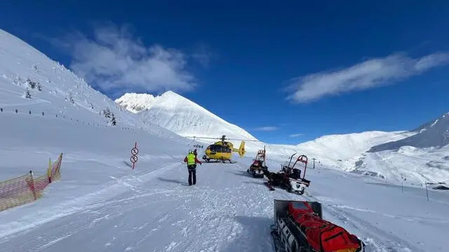 Elisoccorso Pelikan e soccorso alpino durante intervento per valanga in Alto Adige