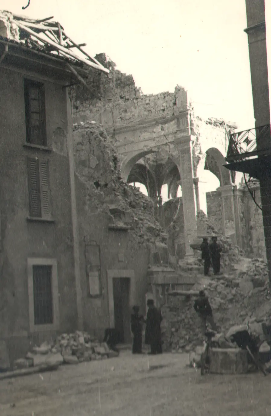 Ottant'anni fa i bombardamenti su Brescia