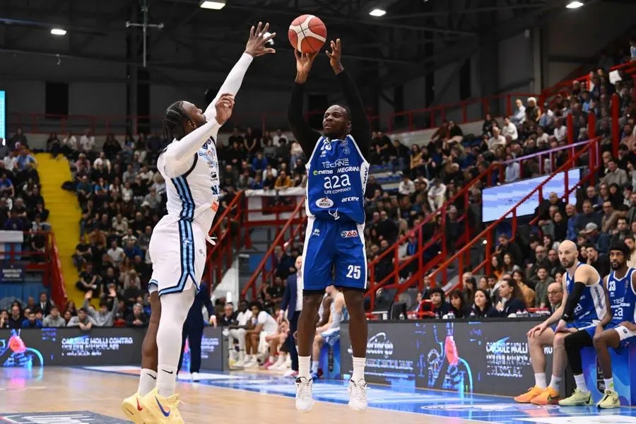 Basket serie A: le immagini di GeVi Napoli-Germani Brescia