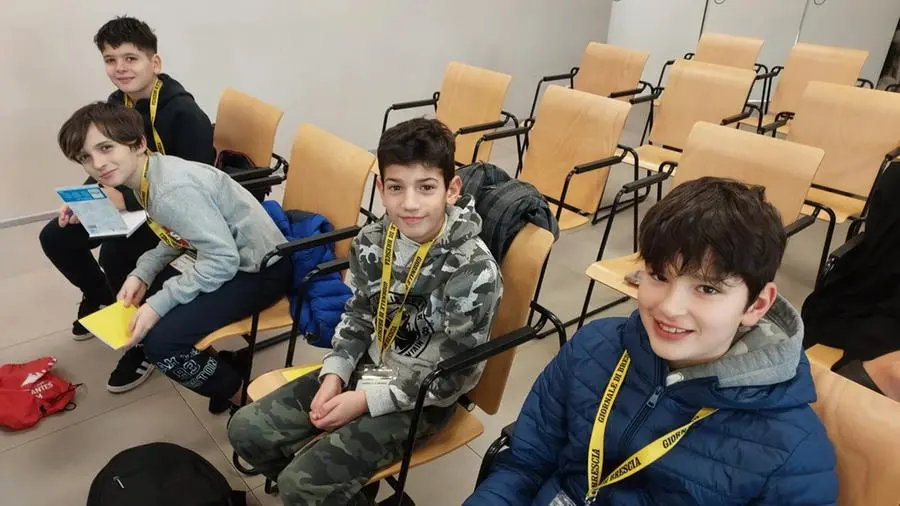 La classe V A della scuola Papa Giovanni Paolo II di Caino in visita al GdB