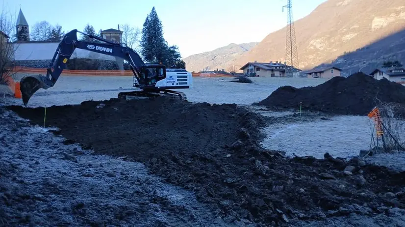 Sono iniziati i lavori per la realizzazione della piscina di Breno © www.giornaledibrescia.it