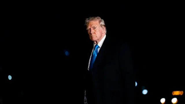epa11871432 US President Donald Trump walks on the South Lawn of the White House after arriving on Marine One in Washington, DC, USA, on 02 February 2025. Trump's upcoming 25% tariffs on goods from Canada and Mexico and 10% duties on products from China are set to ricochet through households, raising prices for a wide range of items including vegetables, fruits and cars. EPA/Al Drago / POOL