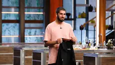 Samuele, si toglie il grembiule: è eliminato da Masterchef