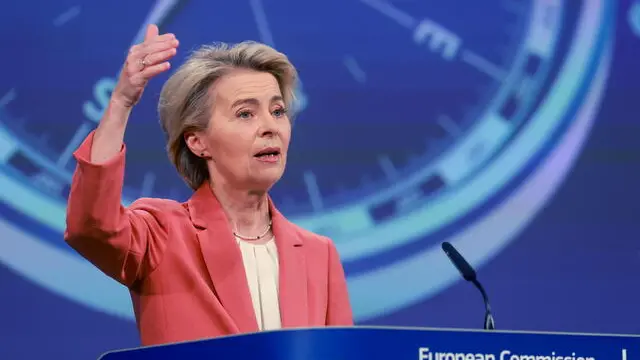 epa11860315 European Commission President Ursula von der Leyen attends a press conference on the European Competitiveness Compass in Brussels, Belgium, 29 January 2025. EPA/OLIVIER HOSLET