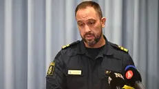 epa11875057 Roberto Eid Forest, Orebro police chief, speaks during a press conference regarding the school shooting in Orebro, Sweden, 04 February 2025. He stated at the press conference that at least 10 persons were killed and others injured in the shooting at Risbergska School in Orebro. EPA/PONTUS LUNDAHL SWEDEN OUT