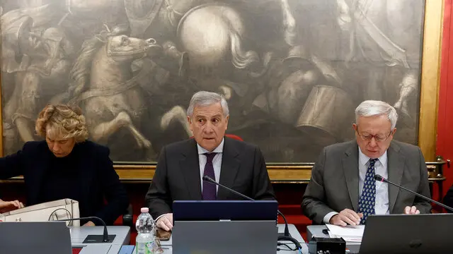 Il presidente della Commissione Esteri del Senato Stefania Craxi, il ministro degli Esteri Antonio Tajani e il presidente della Commissione Esteri della Camera Giulio Tremonti durante l’audizione sul Consiglio affari esteri dell’Ue del 27/01, Roma, 05 febbraio 2025, ANSA/VINCENZO LIVIERI