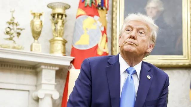 epaselect epa11875549 US President Donald J. Trump during a meeting with Israeli Prime Minister Benjamin Netanyahu in the Oval Office of the White House in Washington, DC, USA, 04 February 2025. President Trump, who is hosting his first in-person meeting with another world leader since returning to the White House, and Prime Minister Netanyahu are set to discuss the Israeli cease-fire with Hamas, Iran's nuclear program and future arms shipments, among other bilateral issues. EPA/SHAWN THEW / POOL