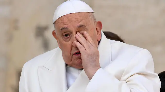 Pope Francis arrives to lead the weekly general audience in Saint Peter's Square, Vatican City, 06 March 2024. ANSA/ETTORE FERRARI