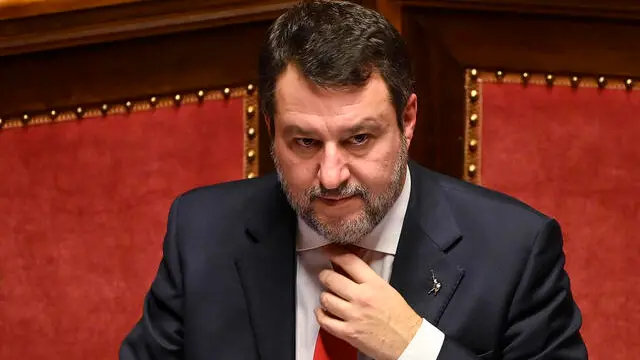 Il ministro delle Infrastrutture e dei Trasporti, Matteo Salvini, durante l’informativa in Senato sulla situazione della rete ferroviaria, Roma, 22 gennaio 2025. ANSA/RICCARDO ANTIMIANI