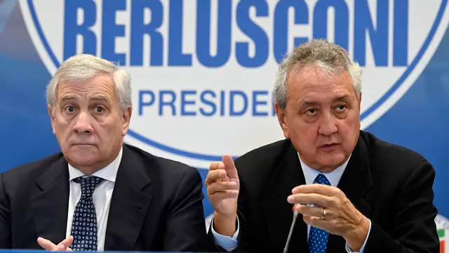 Il ministro degli Affari Esteri, Antonio Tajani (S), e Paolo Barelli (D) durante la conferenza stampa di Forza Italia, Roma, 30 gennaio 2025. ANSA/RICCARDO ANTIMIANI