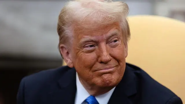 epa11881159 US President Donald Trump meets with Japanese Prime Minister Shigeru Ishiba, in the Oval Office in the Oval Office at the White House in Washington, DC, USA, 07 February 2025. EPA/ANNA ROSE LAYDEN / POOL