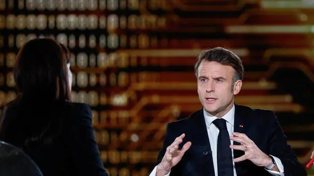 epa11885002 French President Emmanuel Macron (R) speaks during an interview for national television with Indian journalist Palki Sharma Upadhyay (L) and French journalist Laurent Delahousse (not pictured), ahead of the Artificial Intelligence (AI) Action Summit. The summit takes place from 10 to 11 February. EPA/GONZALO FUENTES / POOL