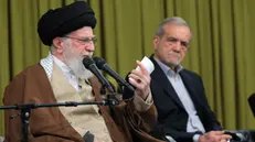 epa11858053 A handout photo made available by the Iranian Supreme Leader's office shows Iranian Supreme Leader Ayatollah Ali Khamenei (L) speaking as President Masoud Pezeshkian (R) looks on during a meeting in Tehran, Iran, 28 January 2025. EPA/IRANIAN SUPREME LEADER OFFICE / HANDOUT HANDOUT EDITORIAL USE ONLY/NO SALES