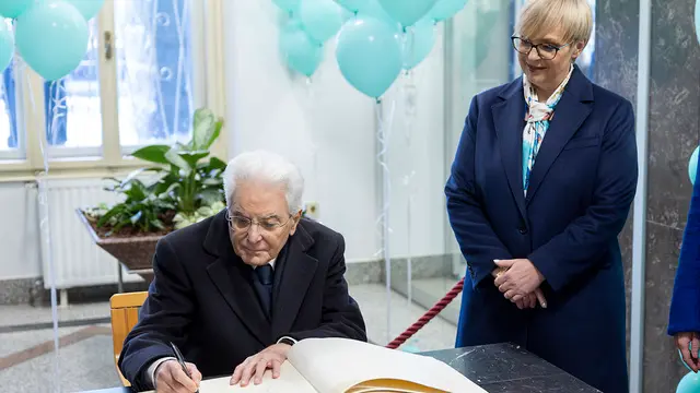 Nova Gorica - Il Presidente della Repubblica Sergio Mattarella e la Presidente della Repubblica di Slovenia Natasa Pirc Musa, all Municipio in occasione della visita alla mostra fotrografica "l'incontro tra due fiume e due valli", oggi 8 febbraio 2025. (Foto di Paolo Giandotti - Ufficio Stampa per la Stampa e la Comunicazione della Presidenza della Repubblica)