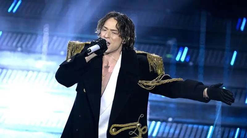 Sanremo 2025, prima serata: l'esibizione di Irama