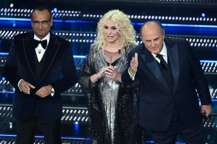 Sanremo 2025, gli scatti della prima serata