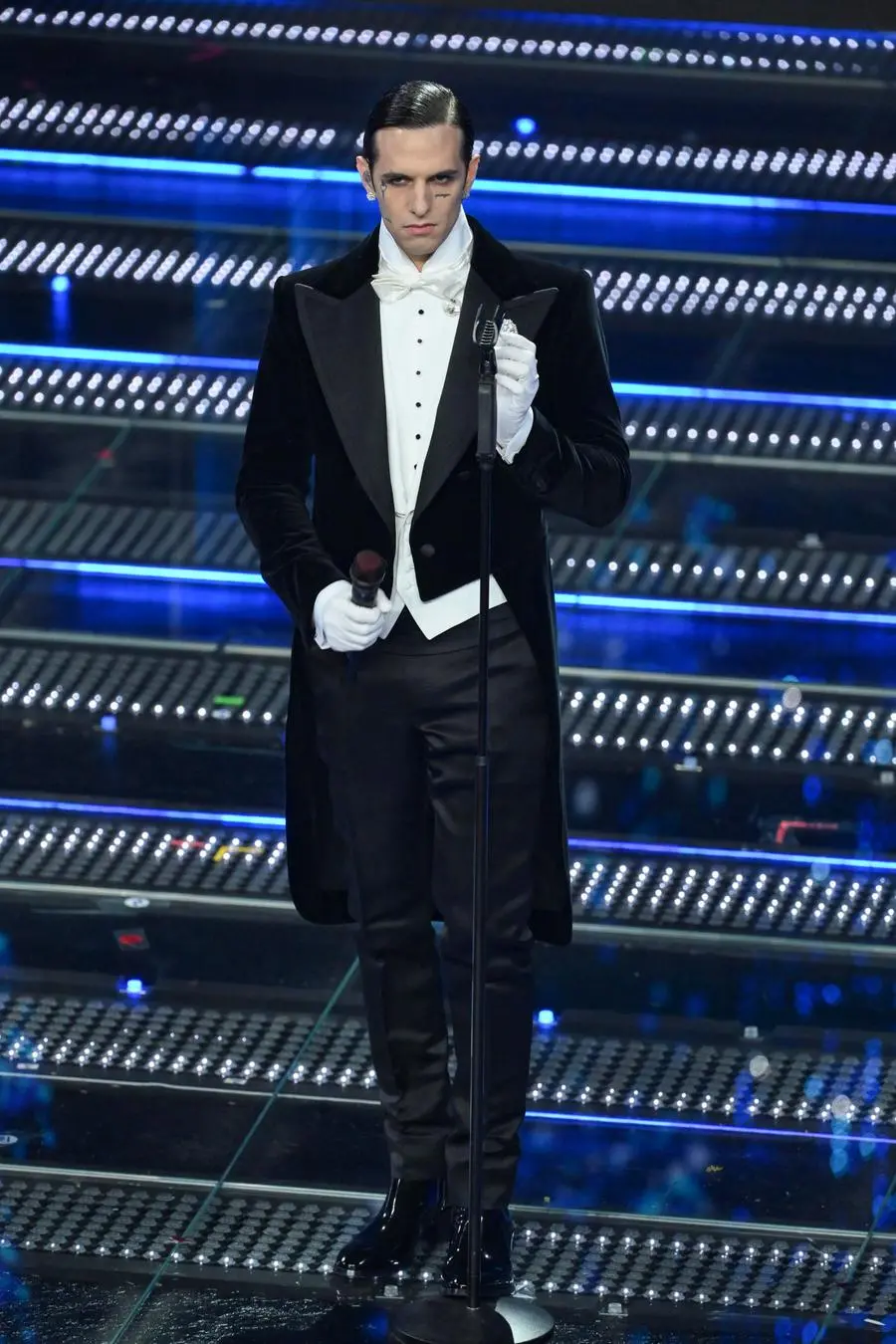 Italian singer Achille Lauro performs on the stage of the Ariston theatre during the 75th edition of the Sanremo Italian Song Festival, in Sanremo, Italy, 11 February 2025. The music festival will run from 11 to 15 February 2025. ANSA/ETTORE FERRARI