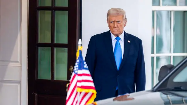 epa11888967 US President Donald J. Trump watches as Jordan's King Abdullah II departs following meetings at the White House in Washington, DC, USA, 11 February 2025. During their meeting President Trump again suggested that Gaza could be emptied of residents, controlled by the U.S. and redeveloped as a tourist area. EPA/SHAWN THEW