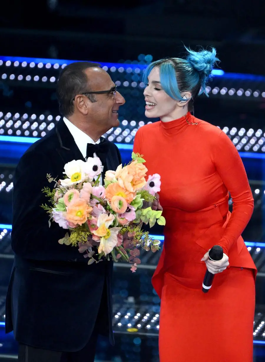 Sanremo 2025, prima serata: l'esibizione di Rose Villain