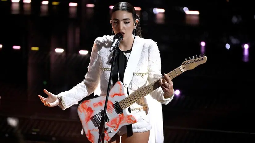 Sanremo 2025, gli scatti della prima serata