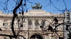 Veduta esterna del palazzo della Corte Suprema di Cassazione. Oggi le Sezioni Unite penali della Cassazione esaminano il tema relativo al saluto romano effettuato nel corso di una manifestazione pubblica, Roma, 18 Gennaio 2024. ANSA/GIUSEPPE LAMI