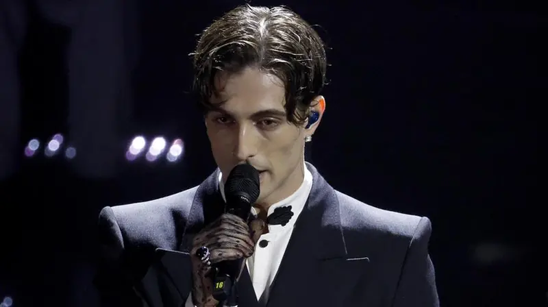 Sanremo 2025, seconda serata: l'esibizione di Damiano David