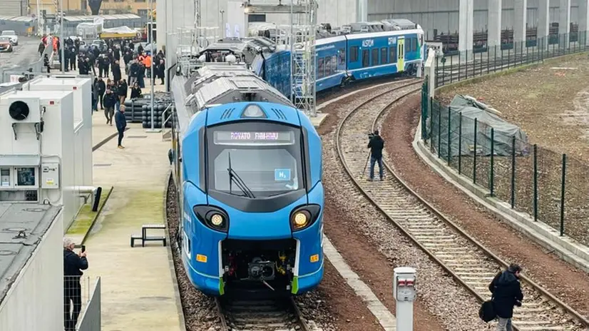 Il treno è giunto nel Bresciano dal circuito di prova di Salzgitter - © www.giornaledibrescia.it