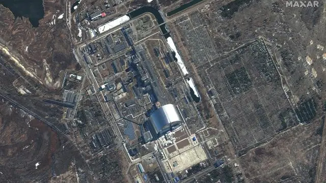 epa09816374 A handout satellite image made available by Maxar Technologies shows an overview of Chernobyl Nuclear Power Plant, Ukraine, 10 March 2022. EPA/MAXAR TECHNOLOGIES HANDOUT -- MANDATORY CREDIT: SATELLITE IMAGE 2022 MAXAR TECHNOLOGIES -- THE WATERMARK MAY NOT BE REMOVED/CROPPED -- HANDOUT EDITORIAL USE ONLY/NO SALES