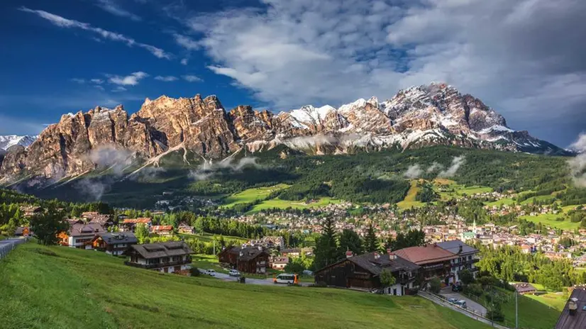 Agli italiani piacciono le vacanze in montagna in inverno e in estate