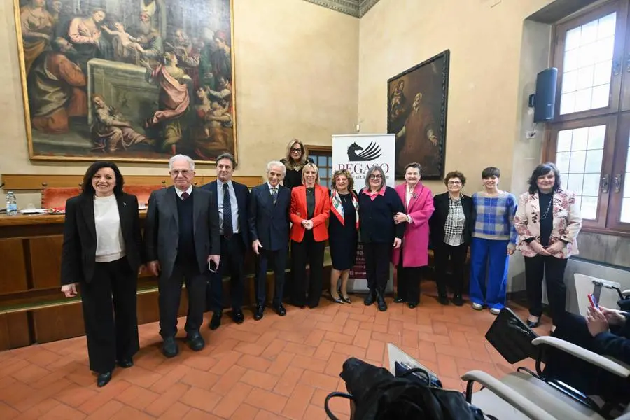 Le borse di studio consegnate dall'Associazione nazionale scuola italiana