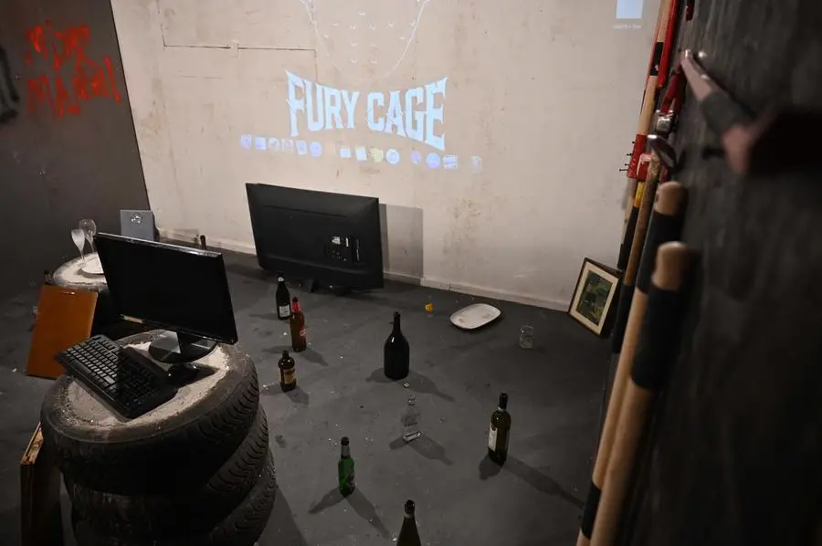 Apre «Fury Cage», la prima stanza della rabbia a Brescia