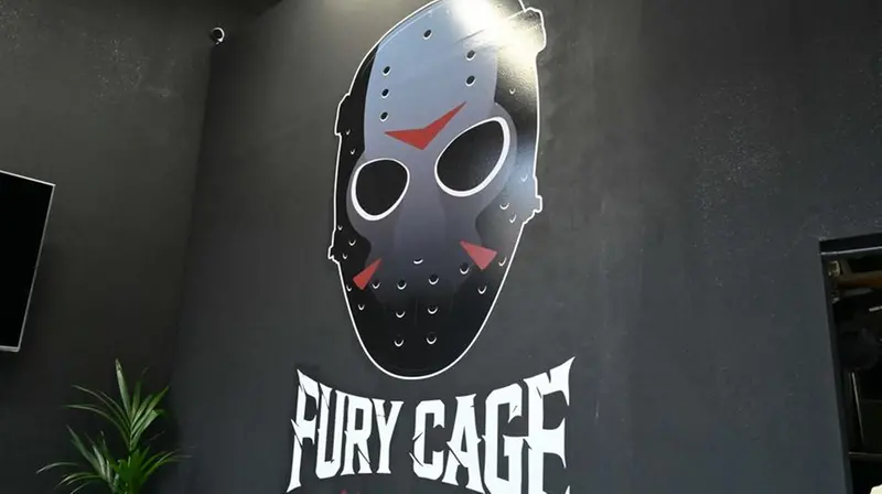 Apre «Fury Cage», la prima stanza della rabbia a Brescia