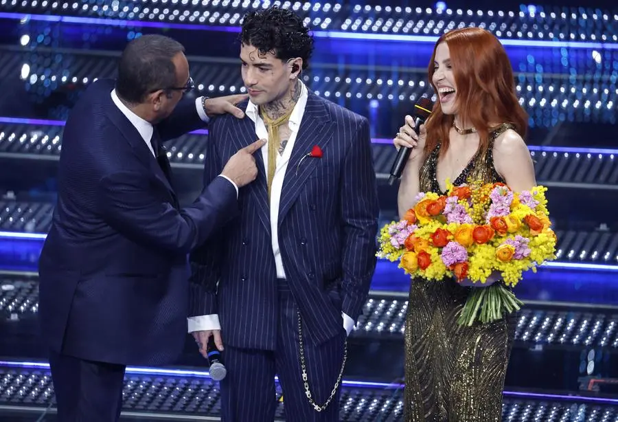 Sanremo 2025, gli scatti della serata delle cover e dei duetti