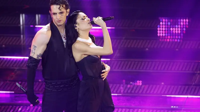 Sanremo 2025, l'esibizione di Achille Lauro e Elodie