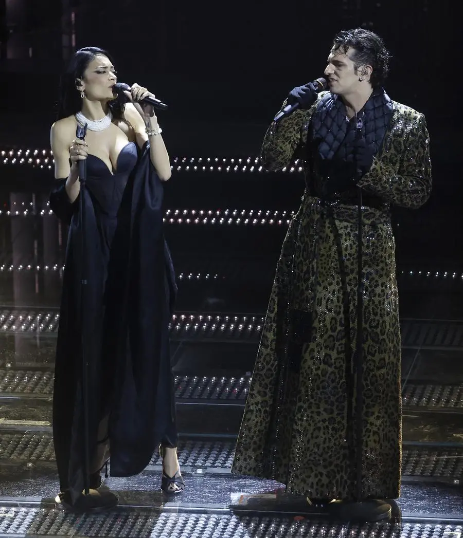 Sanremo 2025, l'esibizione di Achille Lauro e Elodie