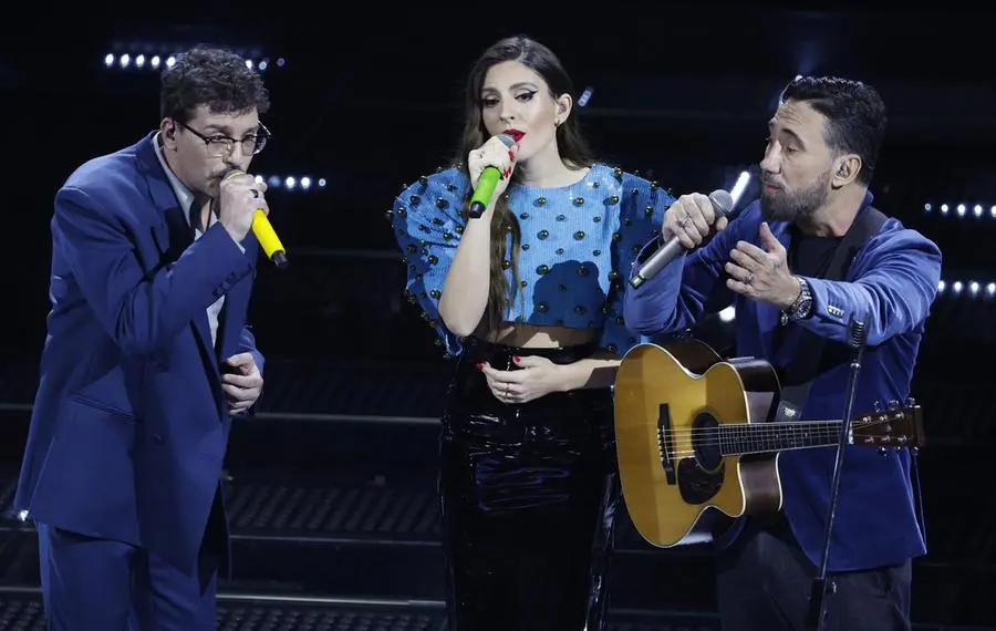 Sanremo 2025, gli scatti della serata delle cover e dei duetti