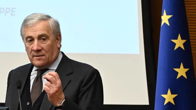 L'intervento del vicepresidente del Consiglio, ministro degli Esteri e presidente di Forza Italia, Antonio Tajani, nel corso del convegno di FI "Più Poteri per Roma Capitale" a Roma, 11 febbraio 2025. ANSA/MAURIZIO BRAMBATTI