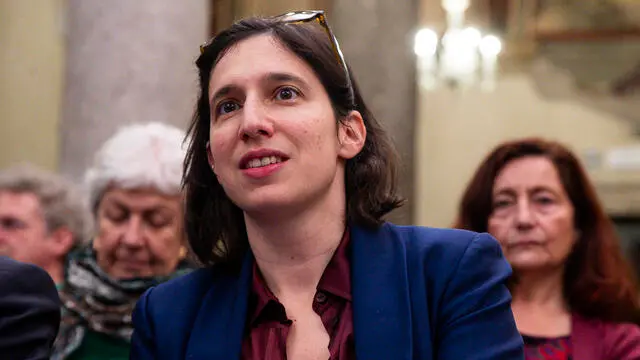 La segretaria del Partito Democratico (Pd) Elly Schlein durante l’evento “Lotta alle disuguaglianze, contrasto alla povertà e politiche di welfare. il ruolo dei sistemi fiscali”, iniziativa pubblica organizzata da Oxfam, ICRICT e NENS sul ruolo dei sistemi fiscali nel contrasto alle disuguaglianze, presso l’Istituto dell'Enciclopedia Italiana Treccani, Roma, 14 febbraio 2025. ANSA/ANGELO CARCONI