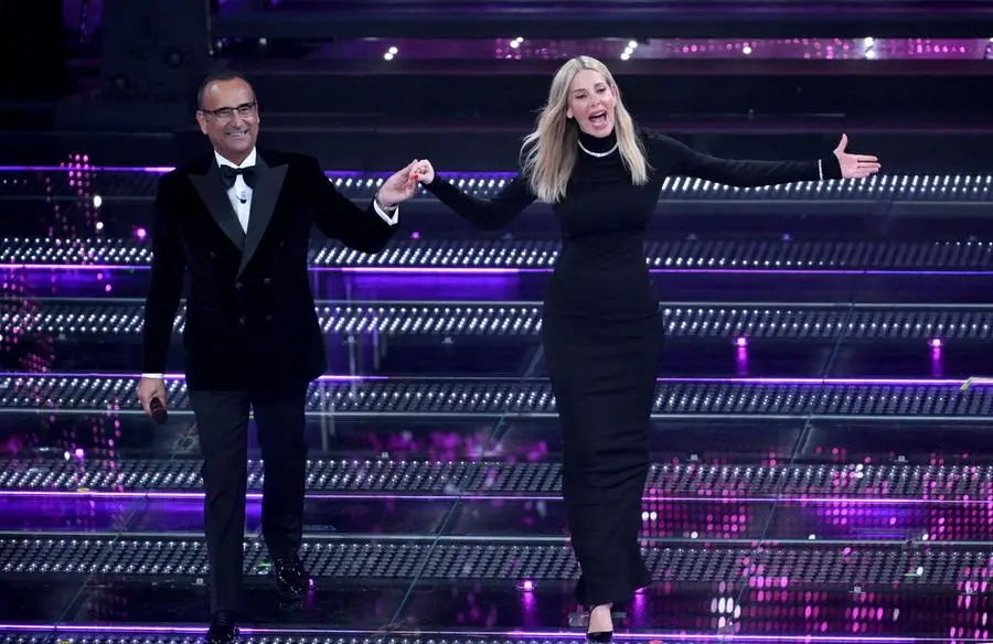 Sanremo 2025, le foto della prima parte della finale