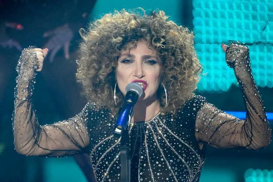 Sanremo 2025, le foto della prima parte della finale