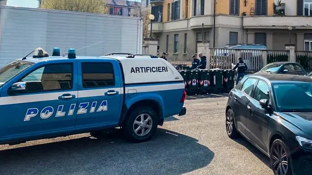 Torino, allarme bomba in via Tunisi