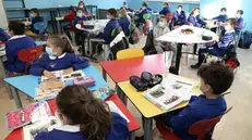 Scuola elementare Guido Negri. Un mese dall’inizio dell’anno scolastico. Alunni delle elementari in classe. 05 Ottobre 2020. Vo’ Euganeo (PD) ANSA/NICOLA FOSSELLA