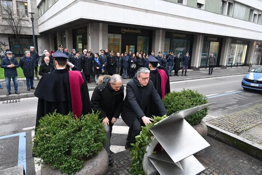 La commemorazione di Domenico Prosperi in via Gramsci