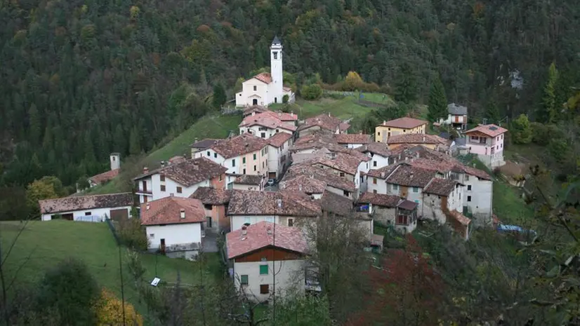 Una veduta aerea di Valvestino - © www.giornaledibrescia.it